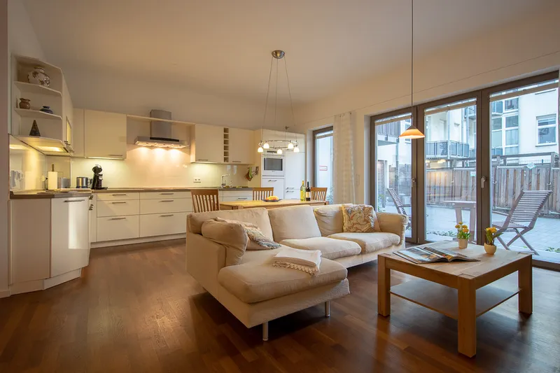 2,5-Zimmer-Wohnung in Berlin-Mitte — photo 1